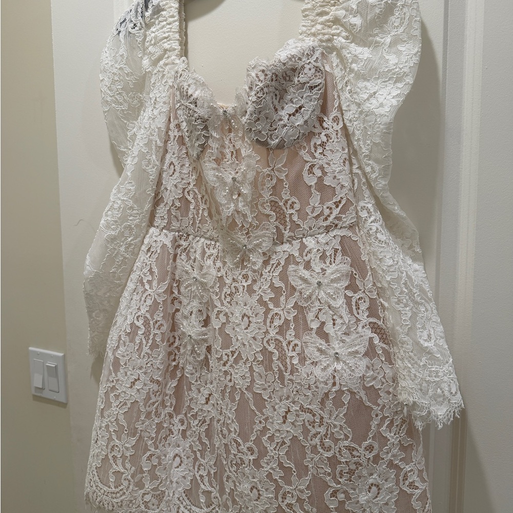 Bronx and Banco Colette Lace Long Sleeve
Mini Dress - Picture 4 of 6